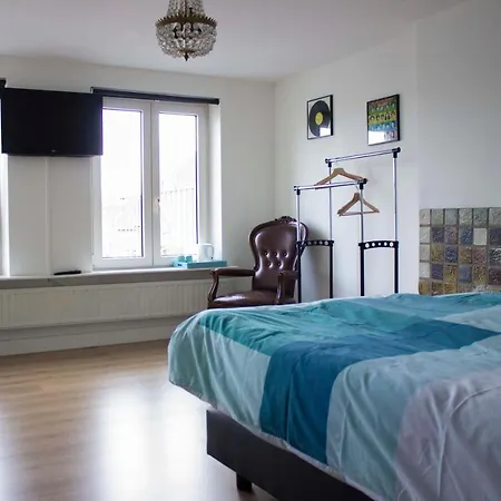 Check Mate Bed & Breakfast 3*